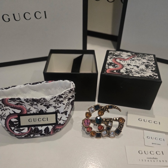 GUCCI DOUBLE FINGER GG MULTI COLOR GEM RING PREOWNED - Picture 1 of 4